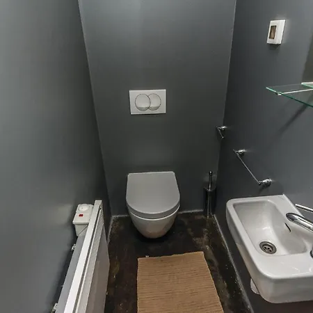 Four-bedroom Holiday In بيت للعطل